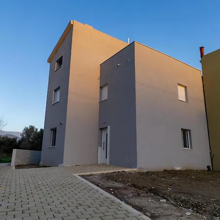 Pecora Nera Apartments Lixouri Exterior foto